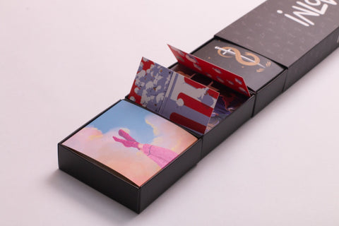 Caja de regalo de chocolate para empresa. Personalizado para eventos del entorno corporativo. Distintos chocolates, con diseño personalizado.