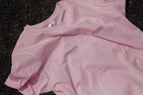 merchandising para regalar con mensaje de TEAM TSHIRT . Elaboradas con . Chocolate artesano . con diseño original y exclusido de Chocoletters