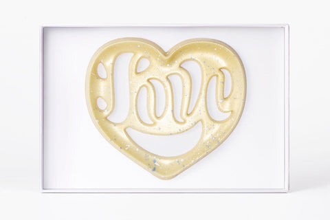 para regalar con mensaje de LOVE . Elaboradas con . Chocolate artesano . Blanco White con diseño original y exclusido de Chocoletters