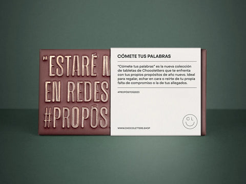 Tabletas de chocolate para regalar con mensaje de Cómete tus palabras . Elaboradas con . Chocolate artesano . con diseño original y exclusido de Chocoletters