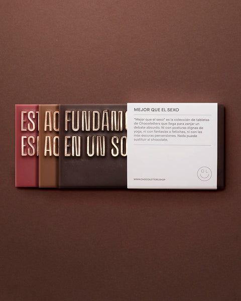 Tabletas de chocolate para regalar con mensaje de Mejor que el sexo . Elaboradas con . Chocolate artesano . con diseño original y exclusido de Chocoletters